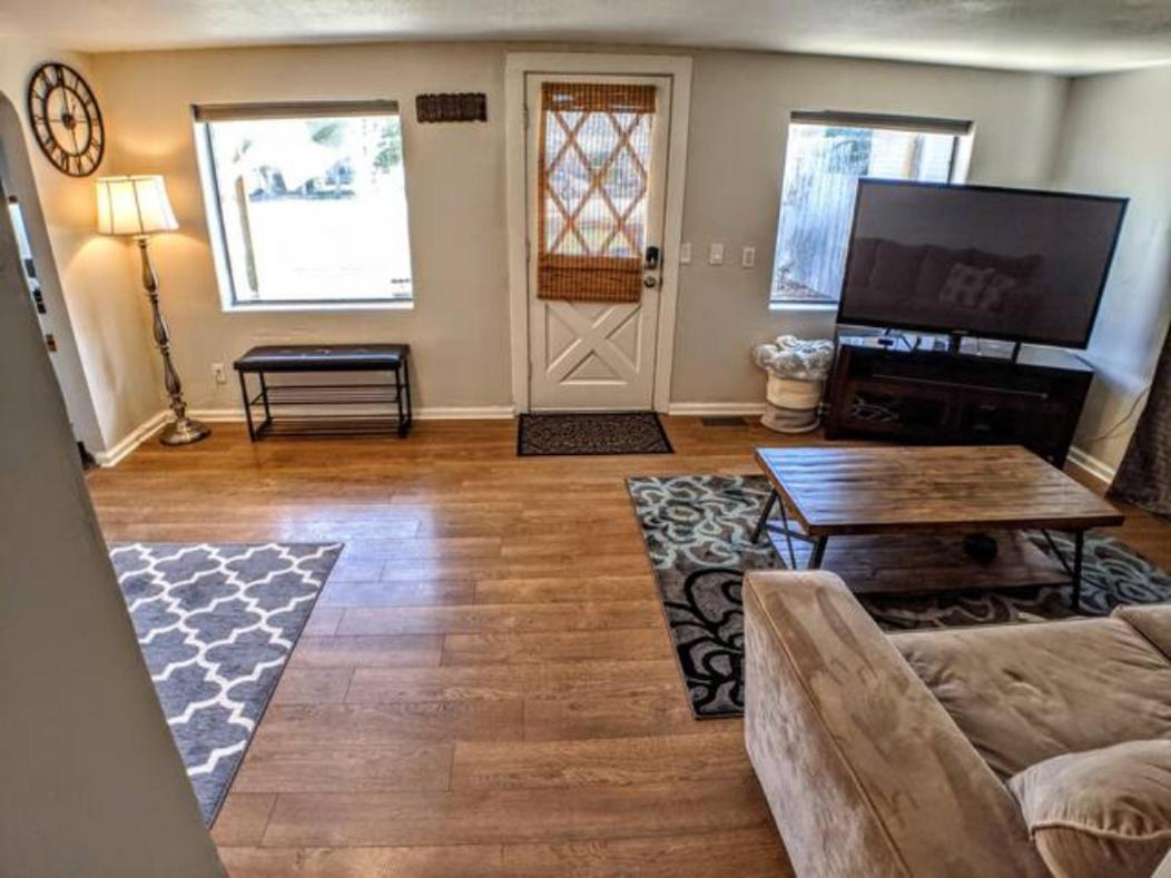 Little Blue Bungalow On Boise'S Bench, Pet Friendly, Fully Fenced Yard With Doggie Door! 2 Miles From Bsu, 5 Minutes From Downtown Boise, Desk And Workstation For Remote Workers, 2 Tv'S Large Walk-In Closet, Good For Mid-Term Stays Kültér fotó