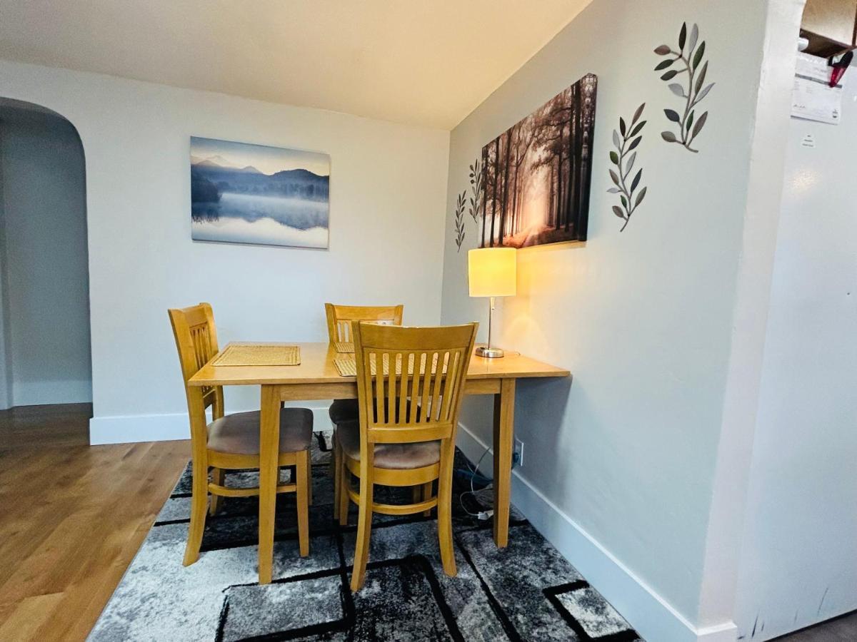 Little Blue Bungalow On Boise'S Bench, Pet Friendly, Fully Fenced Yard With Doggie Door! 2 Miles From Bsu, 5 Minutes From Downtown Boise, Desk And Workstation For Remote Workers, 2 Tv'S Large Walk-In Closet, Good For Mid-Term Stays Kültér fotó