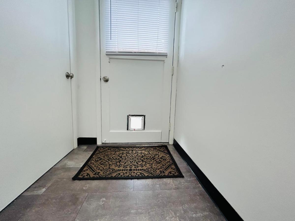 Little Blue Bungalow On Boise'S Bench, Pet Friendly, Fully Fenced Yard With Doggie Door! 2 Miles From Bsu, 5 Minutes From Downtown Boise, Desk And Workstation For Remote Workers, 2 Tv'S Large Walk-In Closet, Good For Mid-Term Stays Kültér fotó